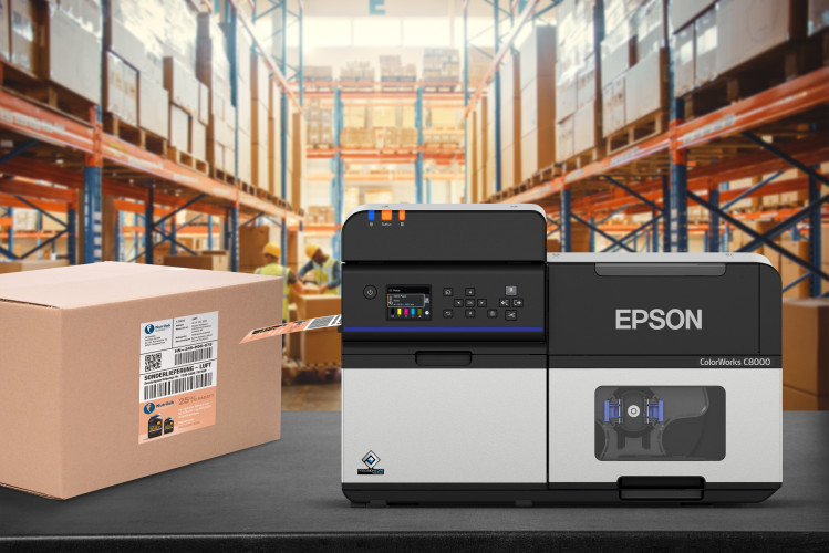 a17968_c8000-lifestyle-image_logistics_warehouse