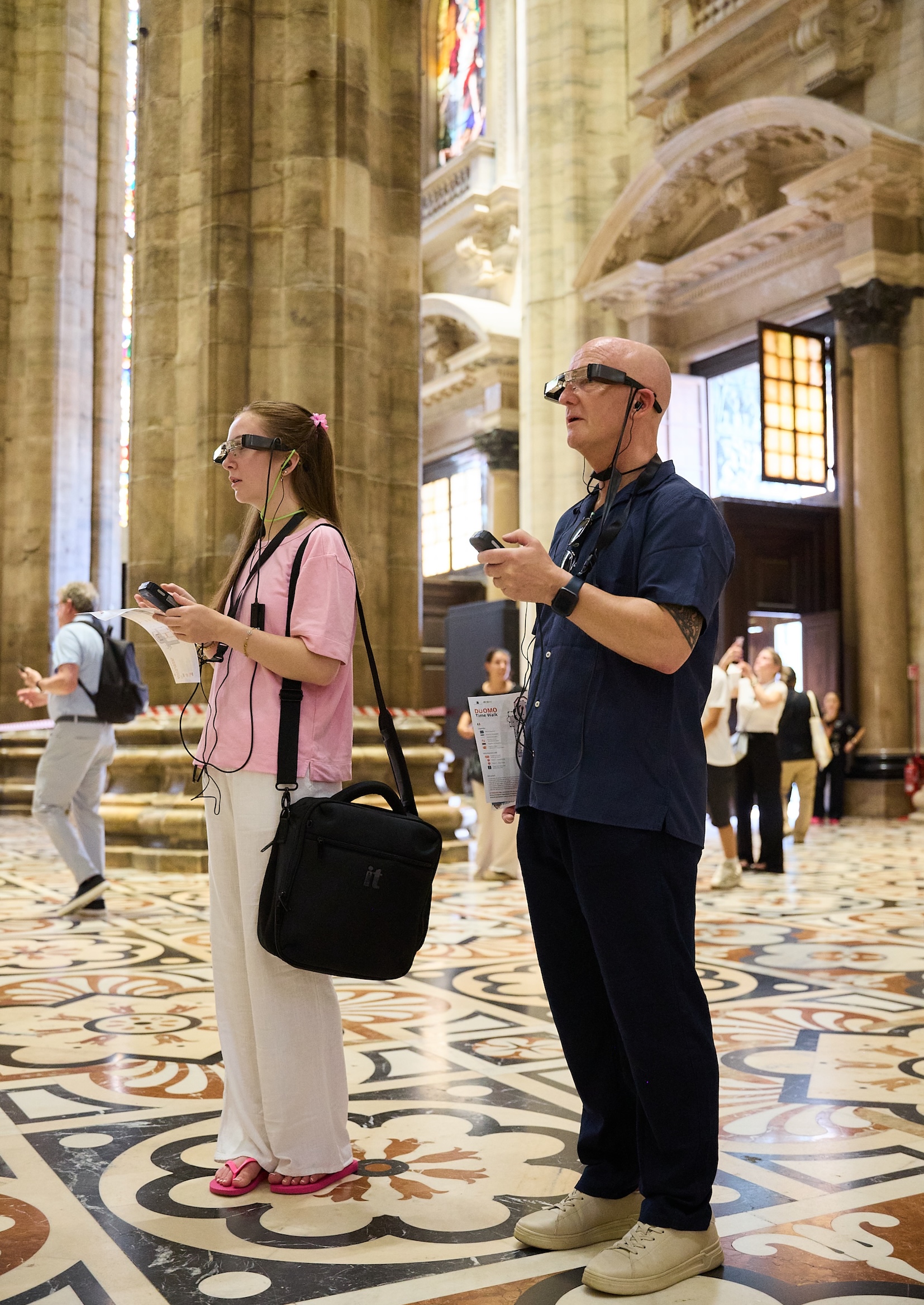 La tradizione millenaria incontra la tecnologia indossabile per raccontarsi