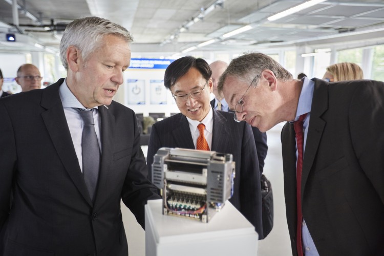 epson_vlnr_henning-ohlsson_minoru-usui_johannes-remmel