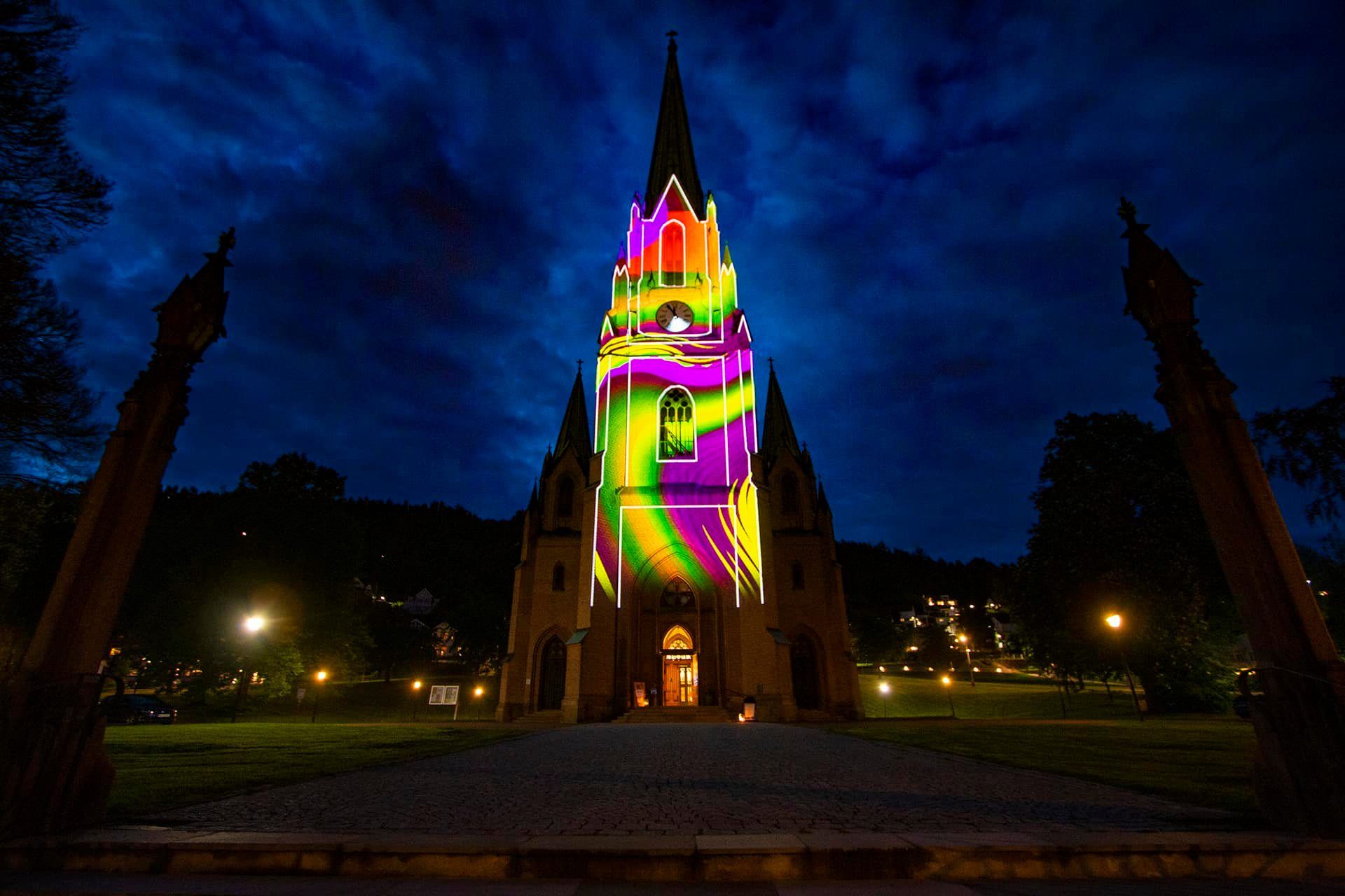 Pøbler med stort hjerte og bilde