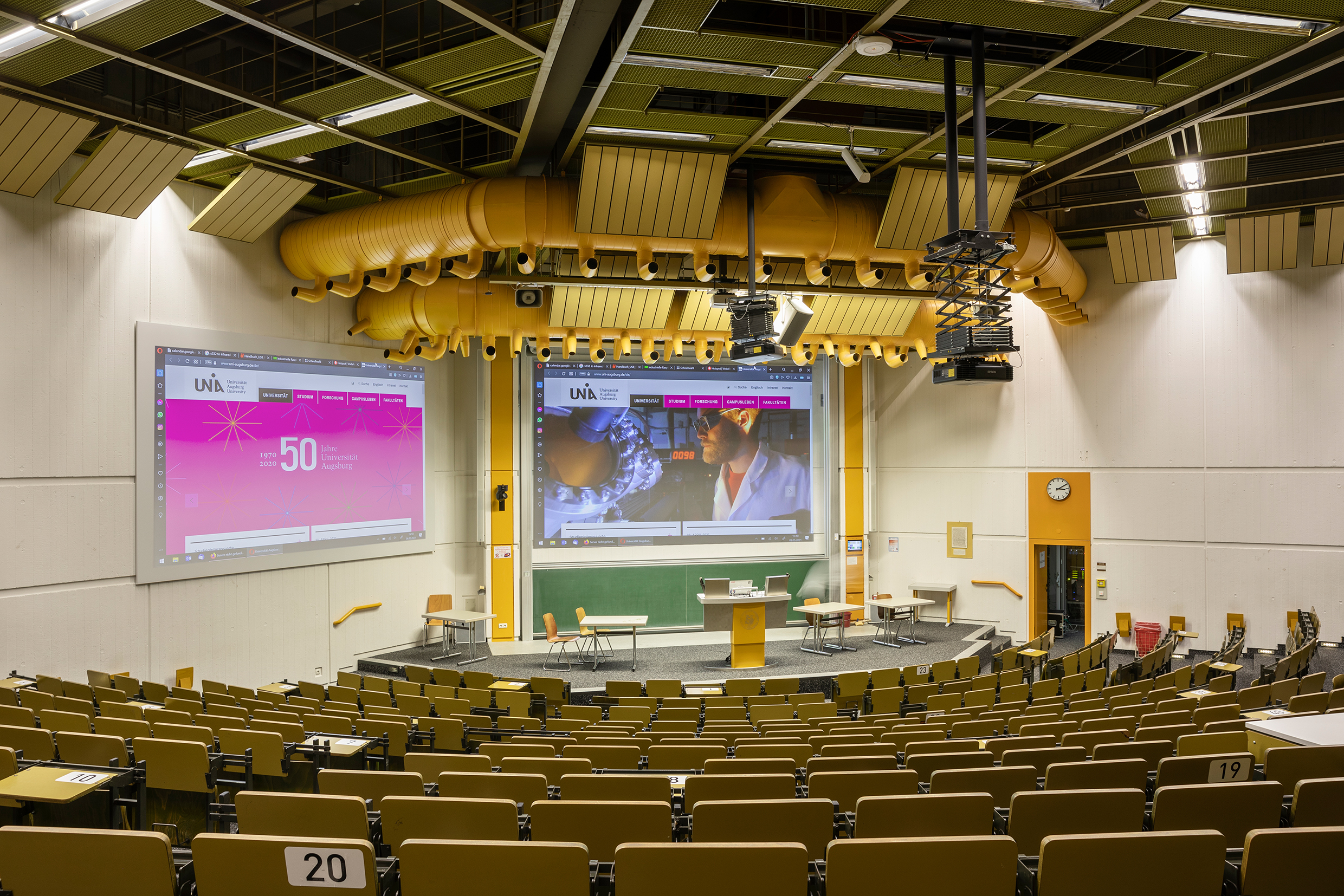 Zeitgemäß Studieren mit Epson Laserprojektoren