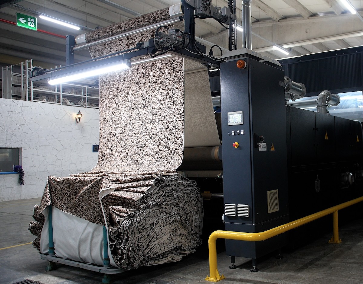 With Monna Lisa, thanks to the high number of print heads, production is fast and of the highest quality.