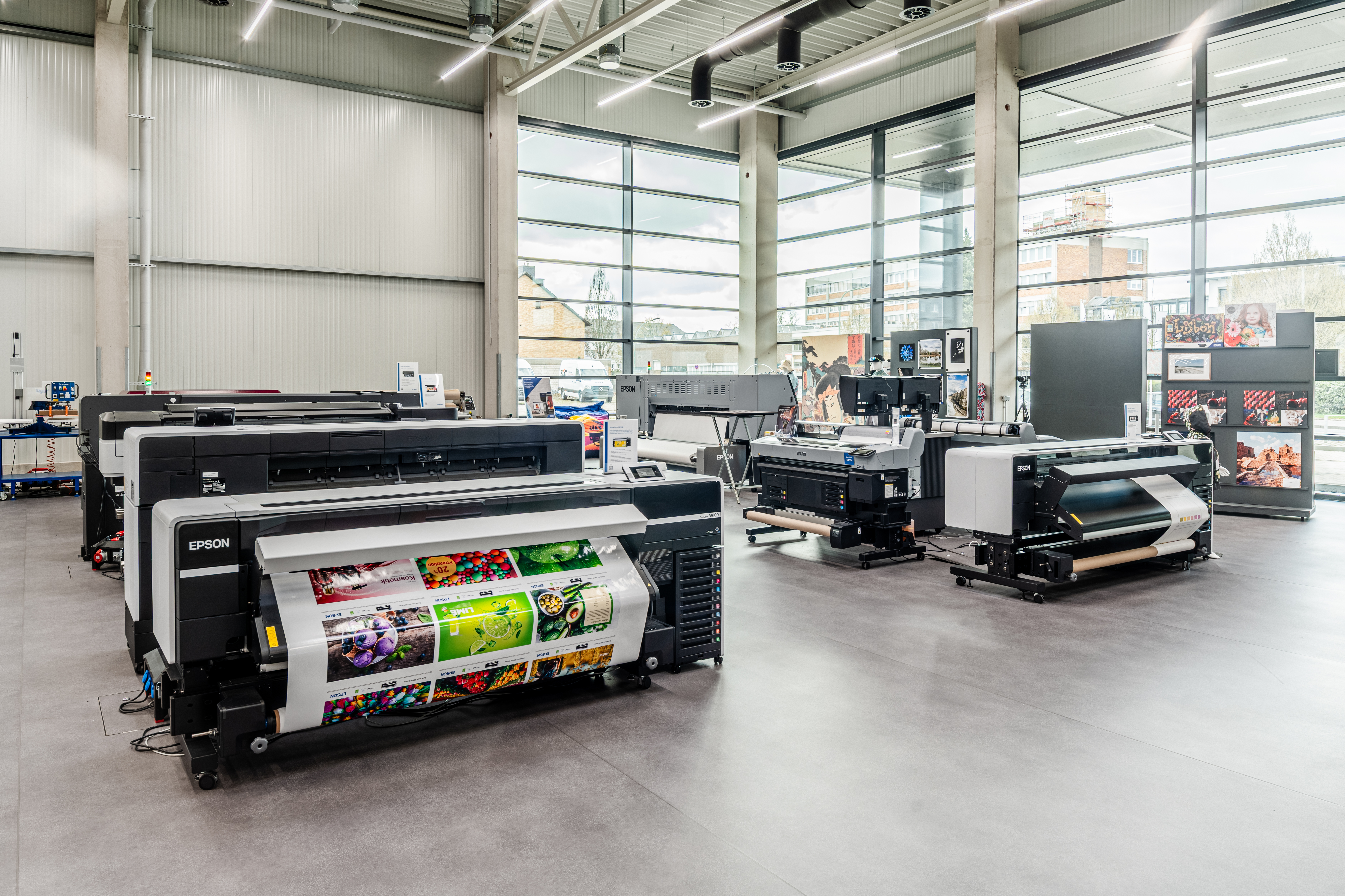 Großformatdrucker im Epson Experience Center